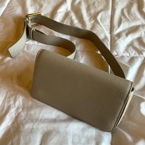 Aritzia Grey Fannypack Leather Purse Like New